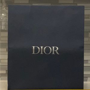 Dior paper bag